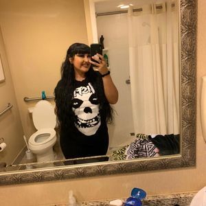 Meet your Posher, Annalise